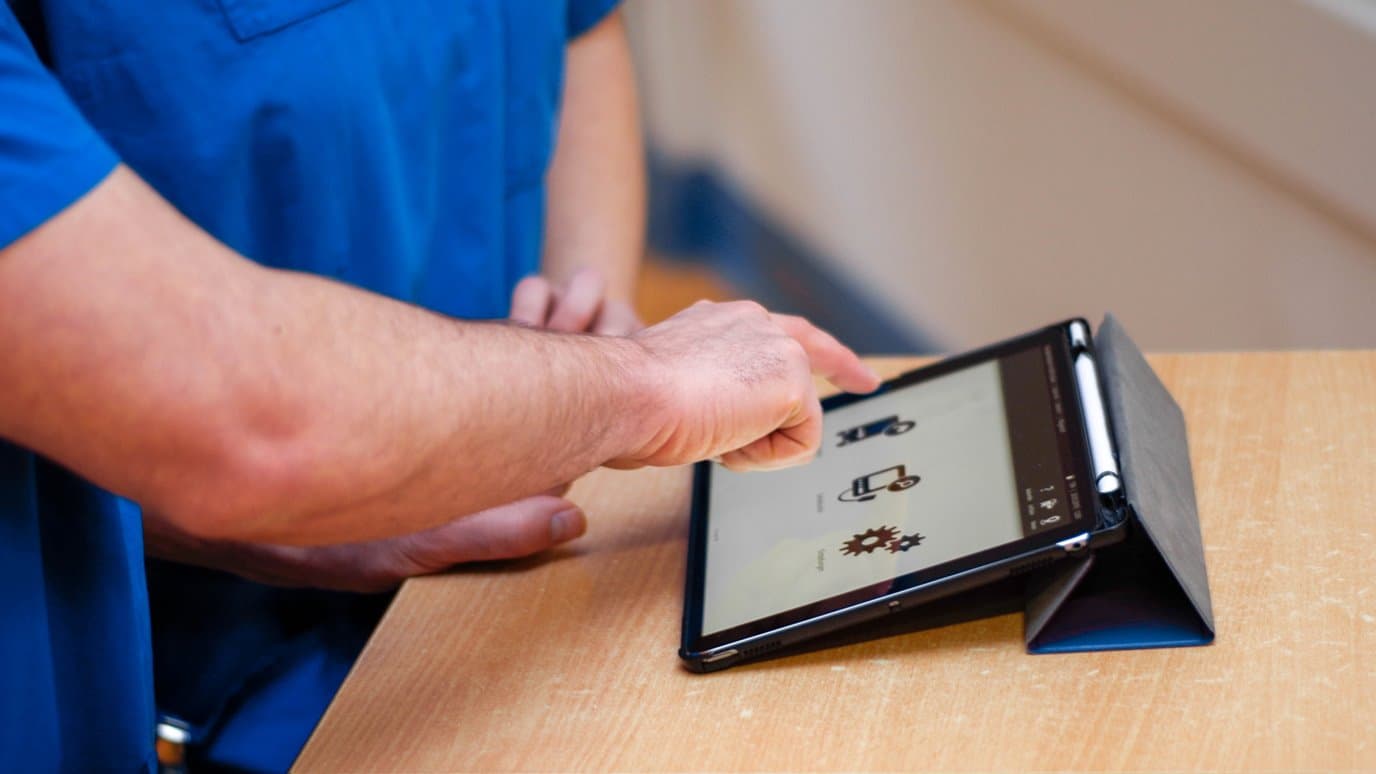 Caregivers using HealthCAT